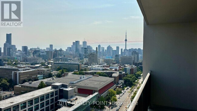 property at 666-666 Spadina Ave.