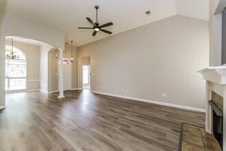1391 Shetland Dr in Southaven, MS - Foto de edificio - Building Photo