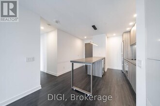 57 Spadina Ave. in Toronto, ON - Building Photo - Building Photo