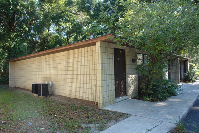 4524 NW 23rd Ave in Gainesville, FL - Building Photo - Building Photo