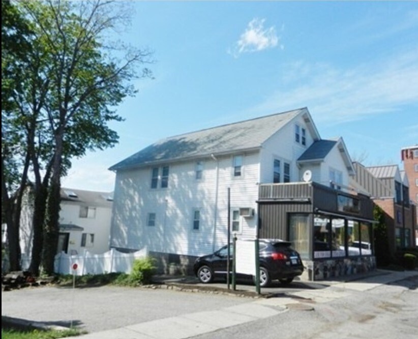 3 Williston Rd in Belmont, MA - Building Photo