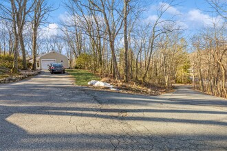 147 Kinnelon Rd in Kinnelon, NJ - Building Photo - Building Photo