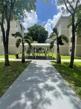 1875 W 56th St in Hialeah, FL - Building Photo - Building Photo