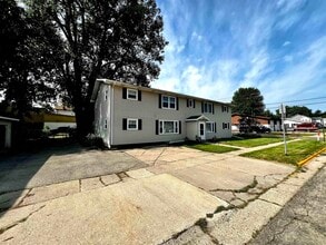 219 4th Ave, Unit Unit 1 in New Glarus, WI - Building Photo - Building Photo