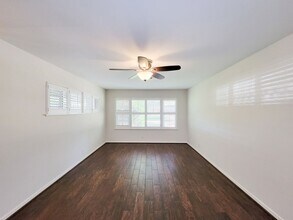4602 Redstart St in Houston, TX - Building Photo - Building Photo