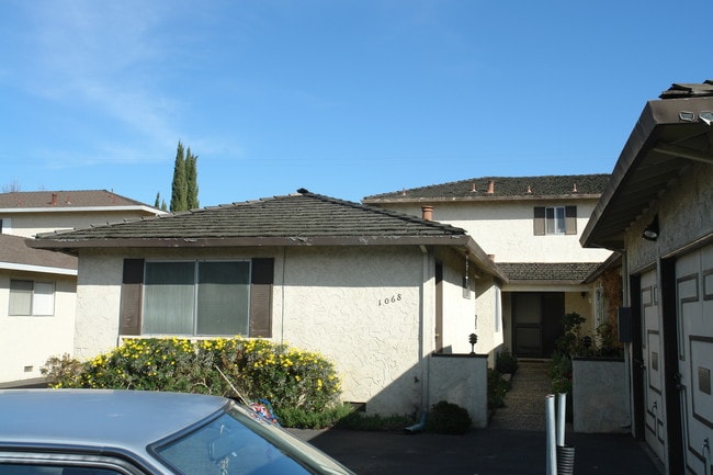 1068 Topaz Ave in San Jose, CA - Building Photo - Building Photo