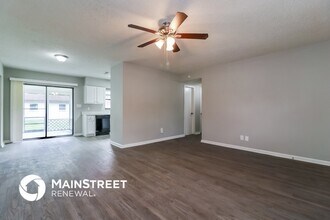 8911 Navajo Ave in Tampa, FL - Foto de edificio - Building Photo