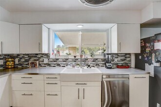 14530 Garden Dr in Miami, FL - Building Photo - Building Photo