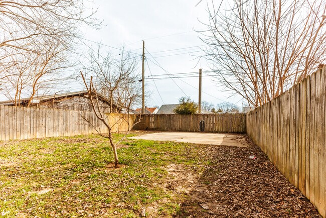 2904 S Pershing Dr in Muncie, IN - Building Photo - Building Photo