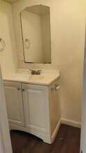 101 S Lockhart St #C C in Manor, TX - Building Photo - Building Photo