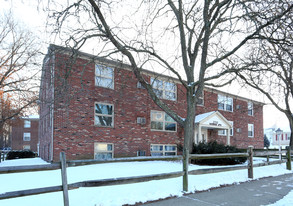 2702 Rowland Ave NE Apartments