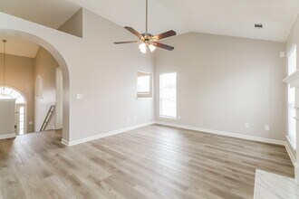 553 Ransom Way, Unit 10-10-536 in Stockbridge, GA - Foto de edificio - Building Photo