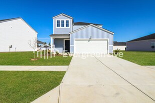 104 Crimson Ln in Savannah, GA - Building Photo