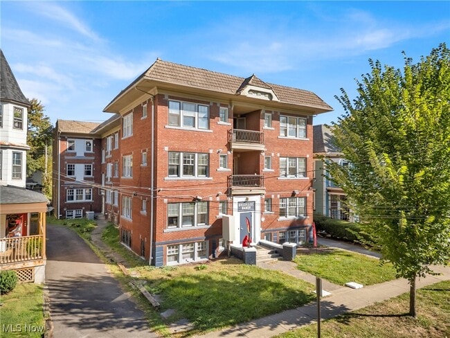 3308 Archwood Ave in Cleveland, OH - Building Photo - Building Photo