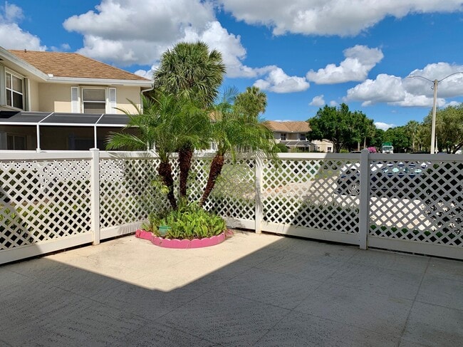3387 SW Sunset Trace Cir in Palm City, FL - Building Photo - Building Photo