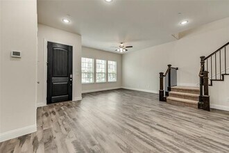 1577 Windermere Wy in Farmers Branch, TX - Building Photo - Building Photo