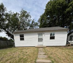 2221 N 31st St in Lincoln, NE - Building Photo