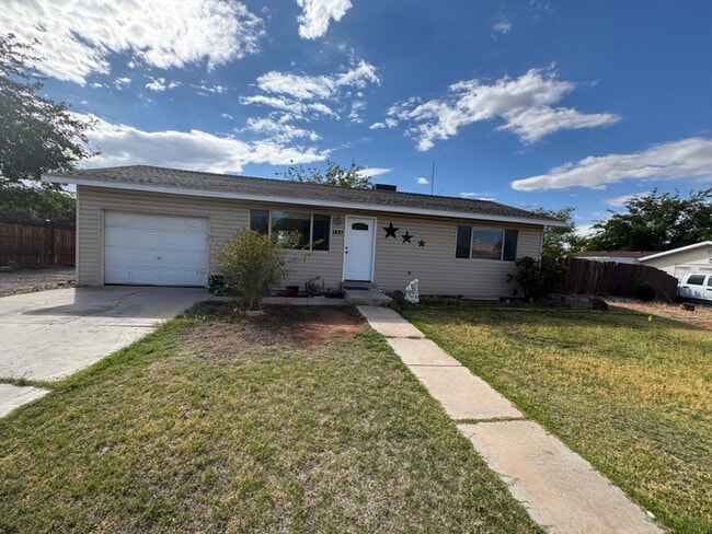 1421 W 450 N