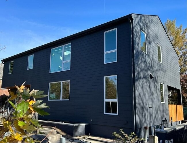 5517 41st St NW, Unit #B