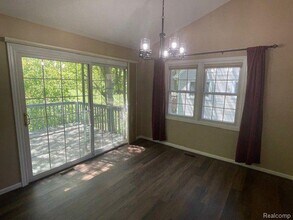 6871 Tanglewood in Waterford Township, MI - Building Photo - Building Photo