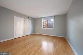 3800 Fairfax Dr, Unit 501 in Arlington, VA - Building Photo - Building Photo