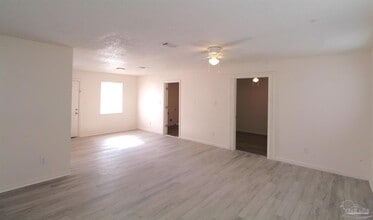 2217 Kingfisher Way in Pensacola, FL - Building Photo - Building Photo