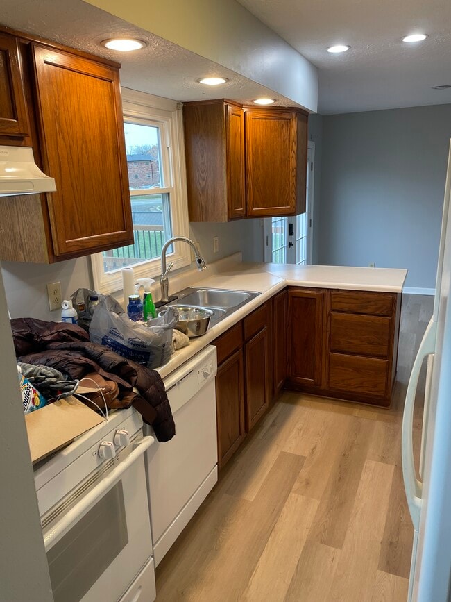 630 Eugene Ct in Greenwood, IN - Building Photo - Building Photo