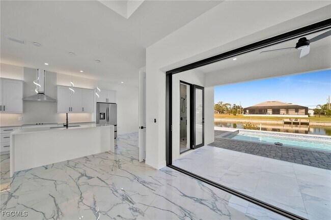 property at 2521 Diplomat Pkwy W