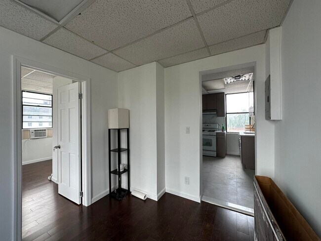 166 15th St-Unit -#4 in Jersey City, NJ - Building Photo - Building Photo