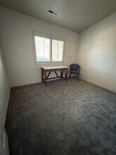 1173 W Snow Canyon Pkwy in Saint George, UT - Building Photo - Building Photo