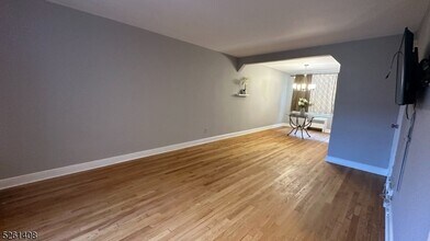 176 Millburn Ave in Millburn, NJ - Building Photo - Building Photo