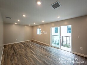 5258 Denny Ave in Los Angeles, CA - Building Photo - Building Photo
