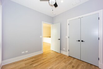 4540 N Ravenswood Ave in Chicago, IL - Building Photo - Building Photo