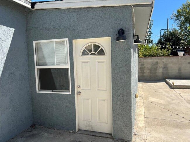 property at 7537-7539 Loma Verde Ave