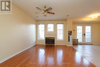 749 Bur Oak Ave in Markham, ON - Building Photo - Building Photo