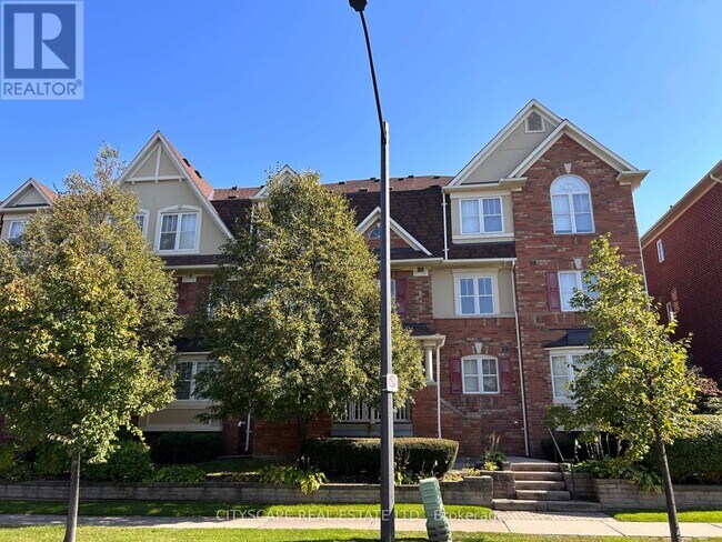 600 Shoreline Dr in Mississauga, ON - Building Photo - Building Photo