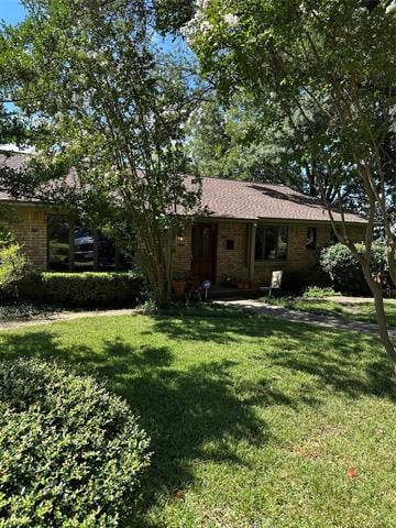 9703 Elmcrest Dr in Dallas, TX - Building Photo - Building Photo