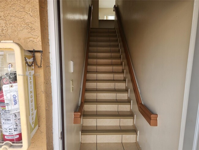 2403 W 76th St in Hialeah, FL - Building Photo - Building Photo