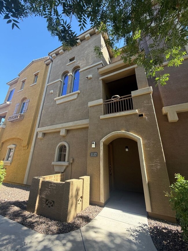 property at 900 S 94th St