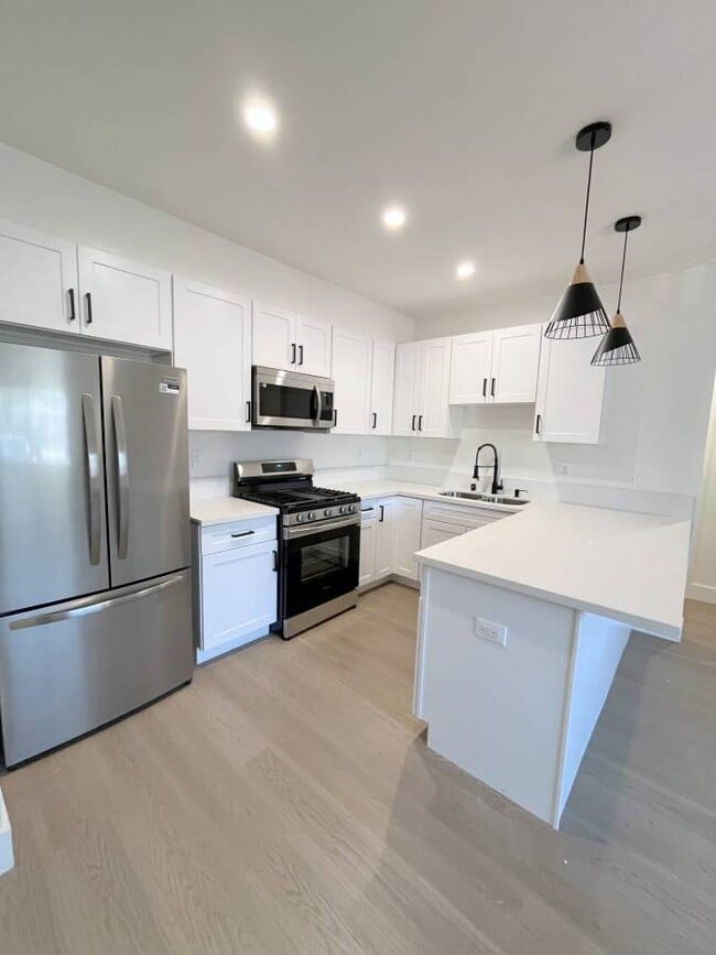 property at 1058 Roewill Dr