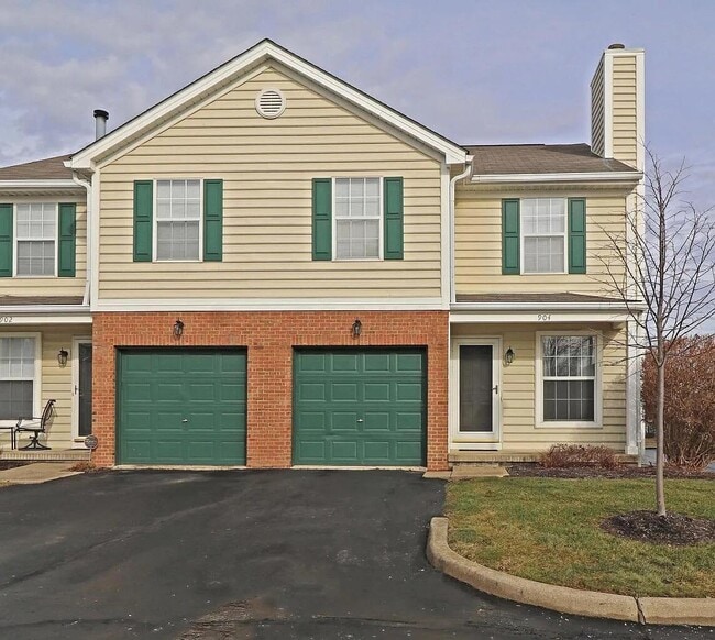 property at 904 Charleston Way Dr