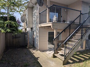 31033 Upper MacLure Rd in Abbotsford, BC - Building Photo - Building Photo