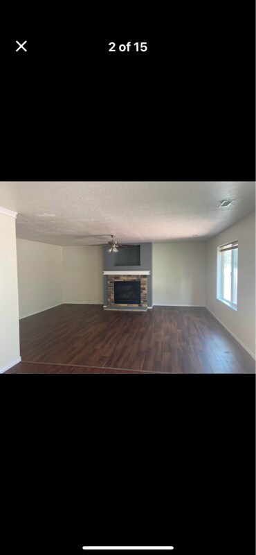 962 N 210 W in Tooele, UT - Foto de edificio - Building Photo