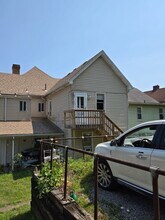 304 7th Ave, Unit 3 in Carnegie, PA - Building Photo - Building Photo