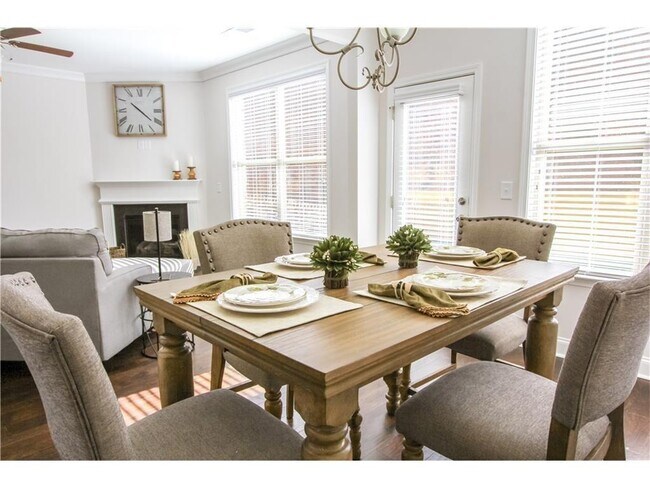 5520 Lightheart Ct in Suwanee, GA - Building Photo - Building Photo
