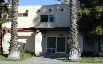 620 E Lexington Ave in El Cajon, CA - Building Photo - Building Photo