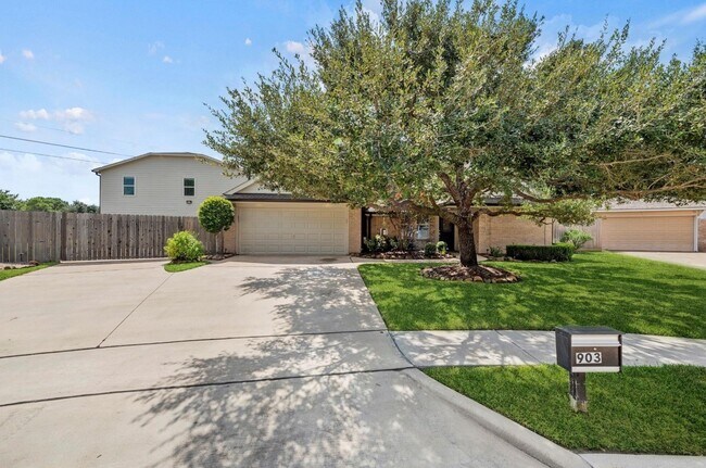 903 Sugarfield Ct in Sugar Land, TX - Building Photo - Building Photo