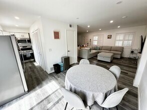 19858 Leighton Ln in Huntington Beach, CA - Building Photo - Building Photo