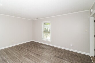 6005 Macinness Dr in Memphis, TN - Building Photo - Building Photo