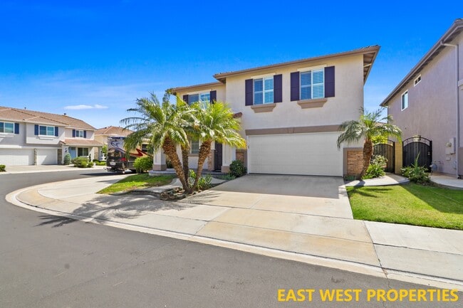 2 Monument Pl in Irvine, CA - Building Photo - Building Photo